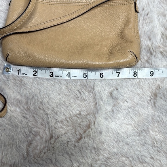 Kate Spade New York | Mariana Mansfield Crossbody Bag in a Tan Leather - Picture 8 of 10